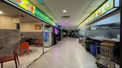Lucky Plaza (D9), Shop House #634519041